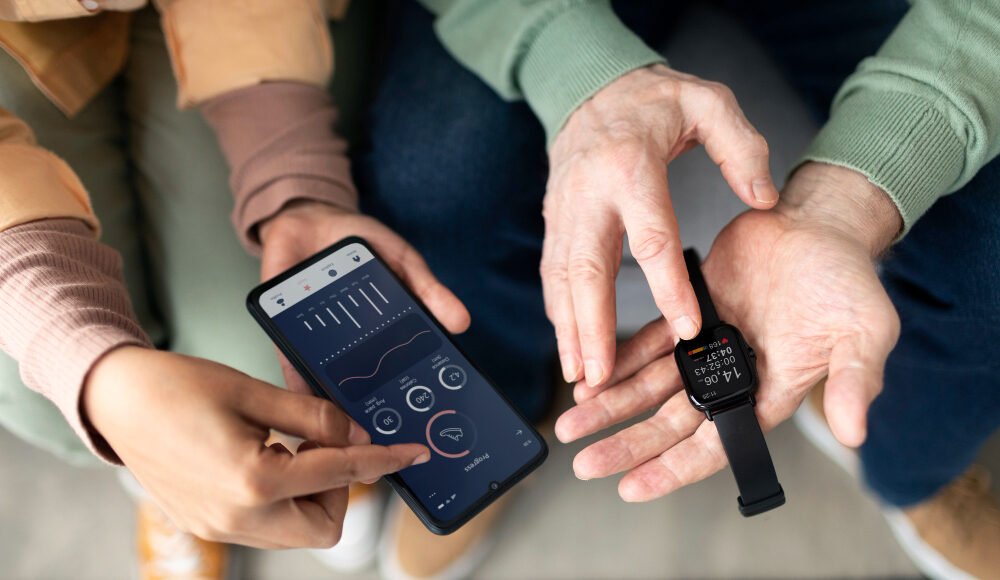 Tracqueur: The Ultimate Smart Tracker to Keep Your Belongings Safe Tracqueur